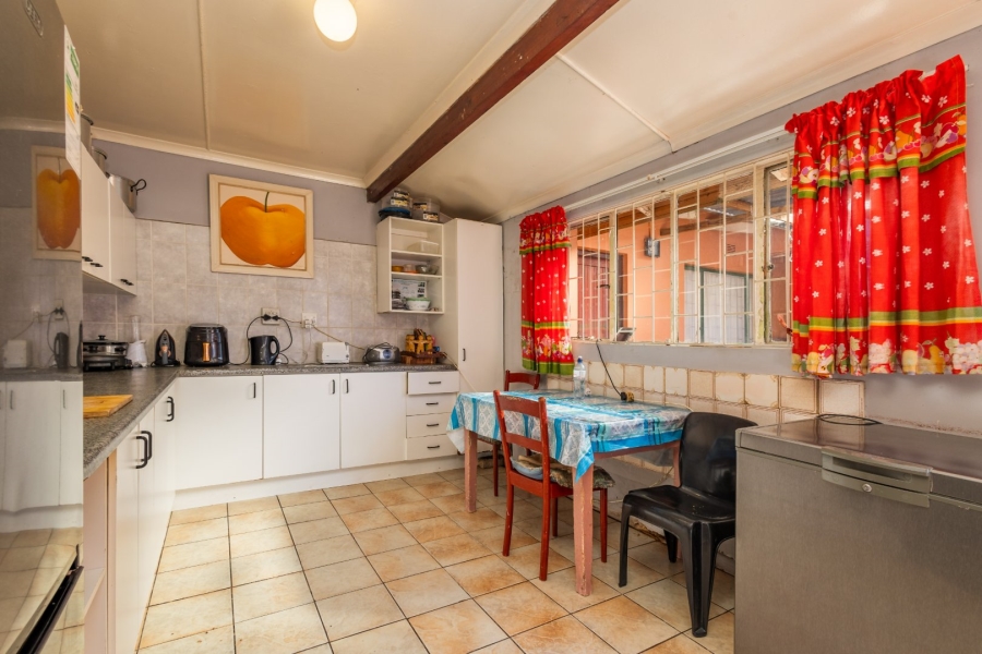 4 Bedroom Property for Sale in New Horizons Western Cape